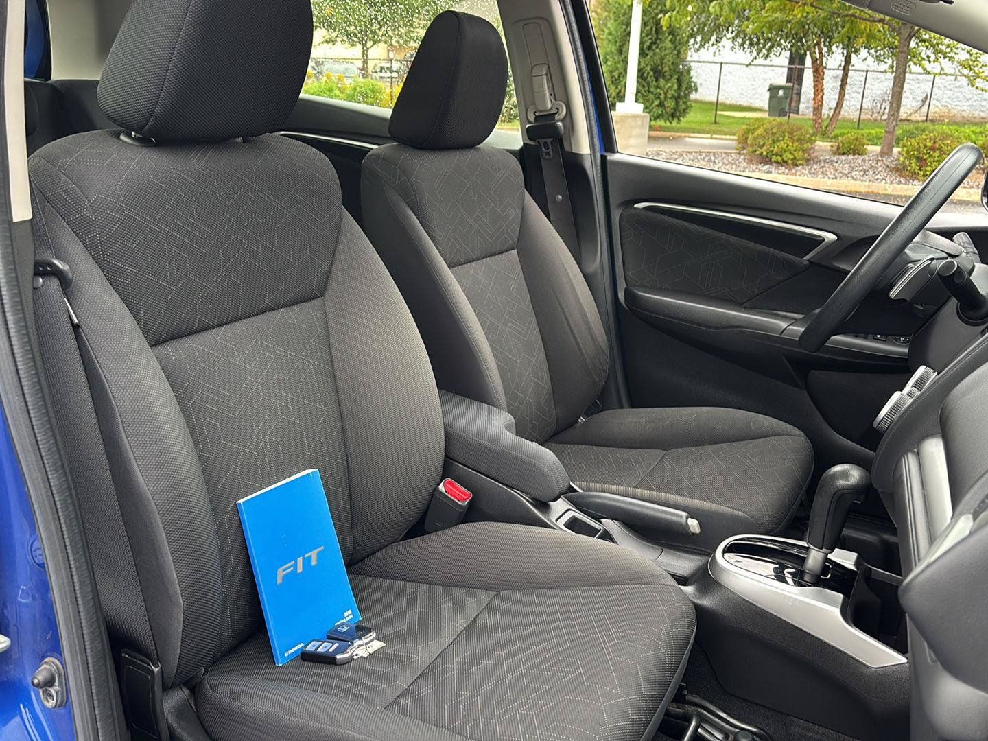 Used 2016 Honda Fit EX image 9