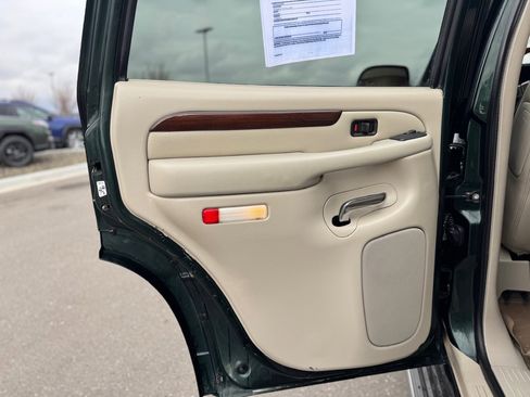 Used 2003 Cadillac Escalade AWD image 32