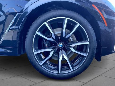 Used 2021 BMW X7 xDrive40i w/ M Sport Package image 10