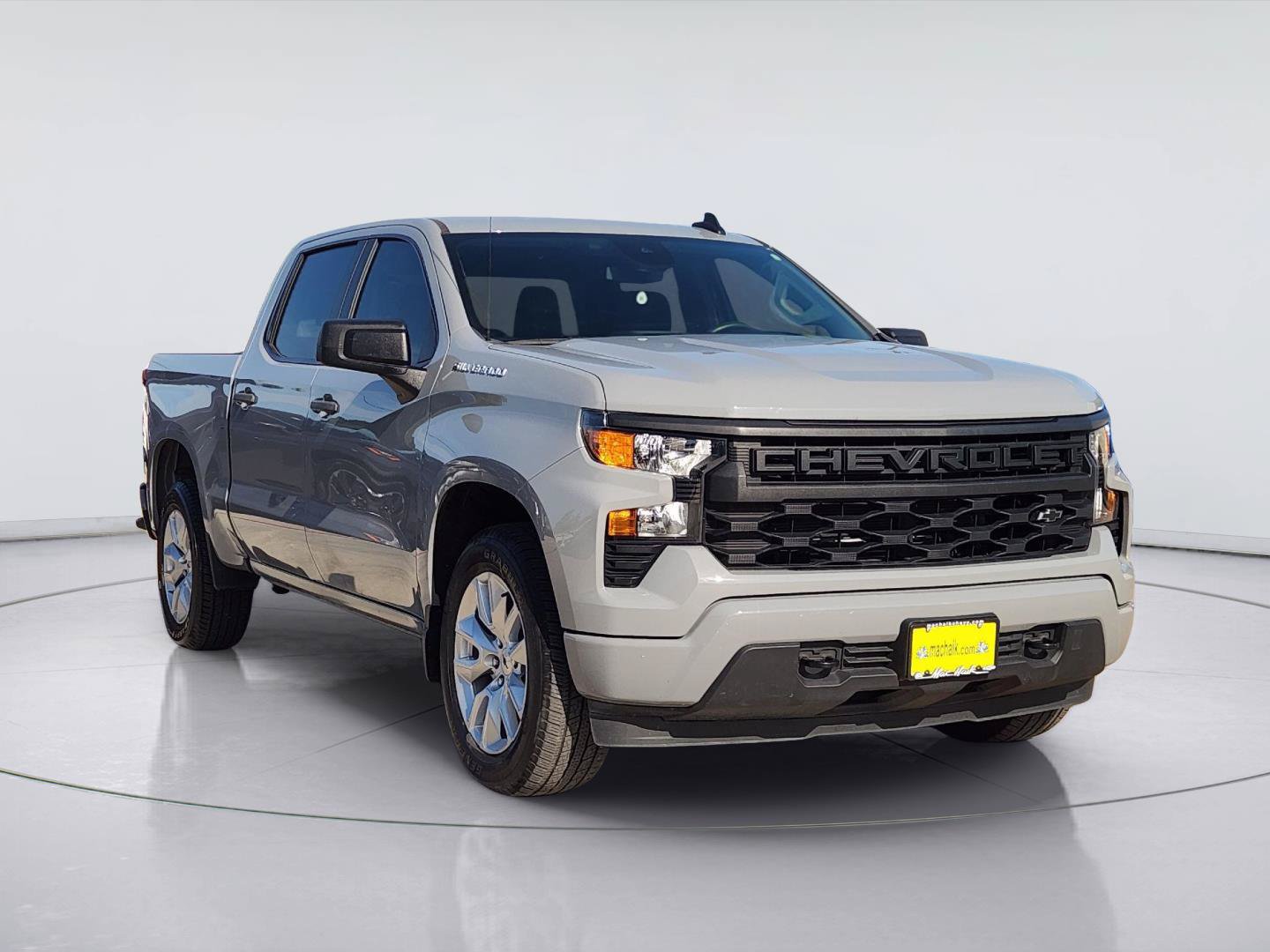 Used 2024 Chevrolet Silverado 1500 Custom RWD image 3