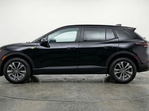 Used 2025 Chevrolet Equinox LT FWD image 5