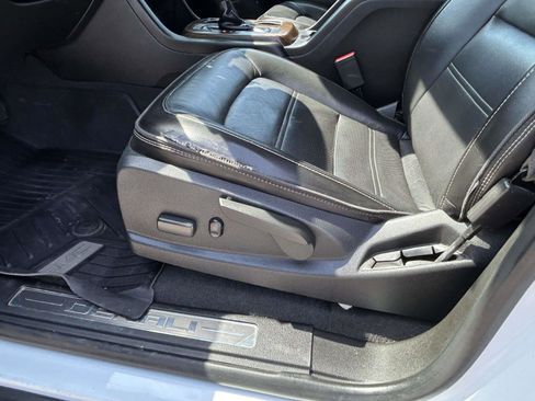 Used 2018 GMC Canyon Denali image 16