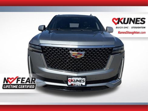 Used 2023 Cadillac Escalade Premium Luxury AWD/4WD image 5