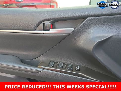Used 2024 Toyota Camry XLE FWD image 11