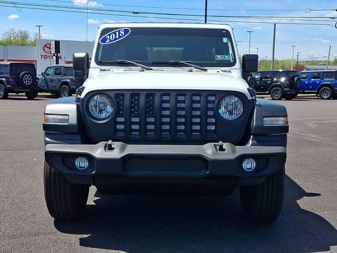Used 2018 Jeep Wrangler Unlimited Sport AWD/4WD image 5