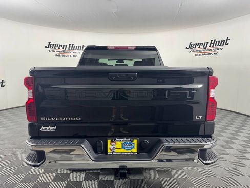 Used 2024 Chevrolet Silverado 1500 LT AWD/4WD image 7