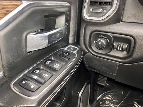 Used 2019 RAM 2500 Laramie image 17