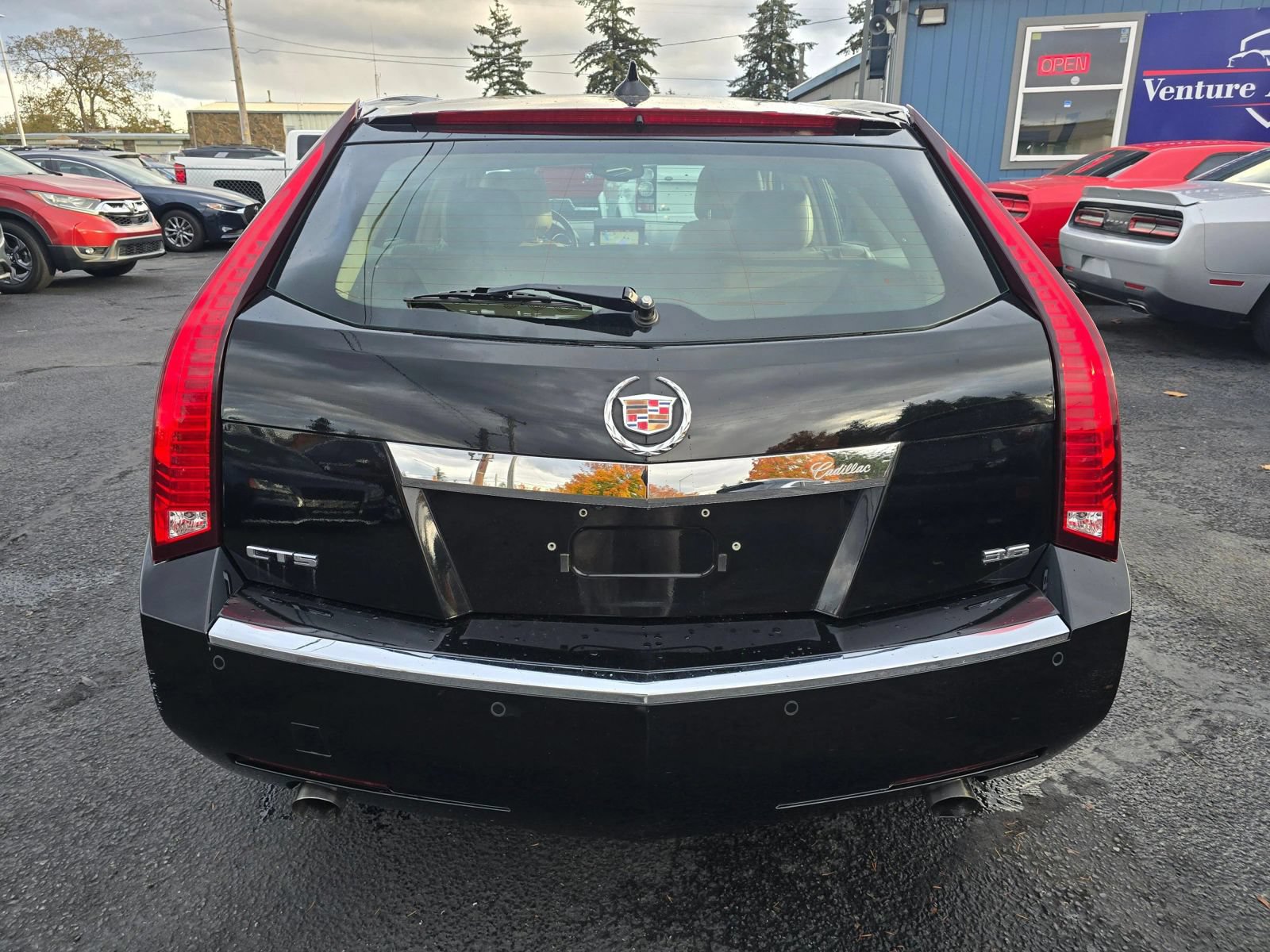Used 2012 Cadillac CTS Performance w/ Performance Luxury Package RWD image 5