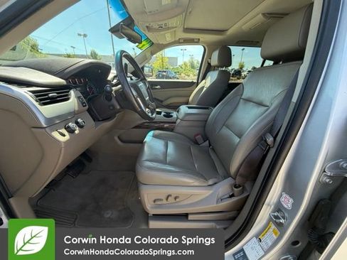 Used 2019 GMC Yukon XL SLT w/ Open Road Package AWD/4WD image 14