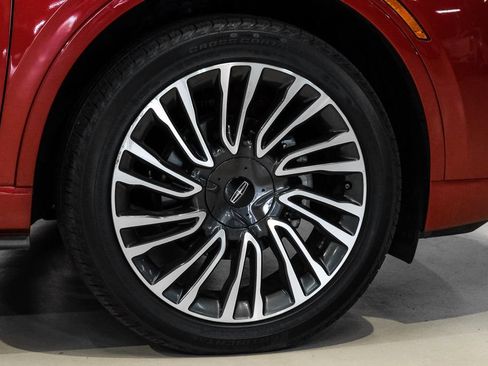 Used 2022 Lincoln Corsair AWD w/ Premium Package image 60