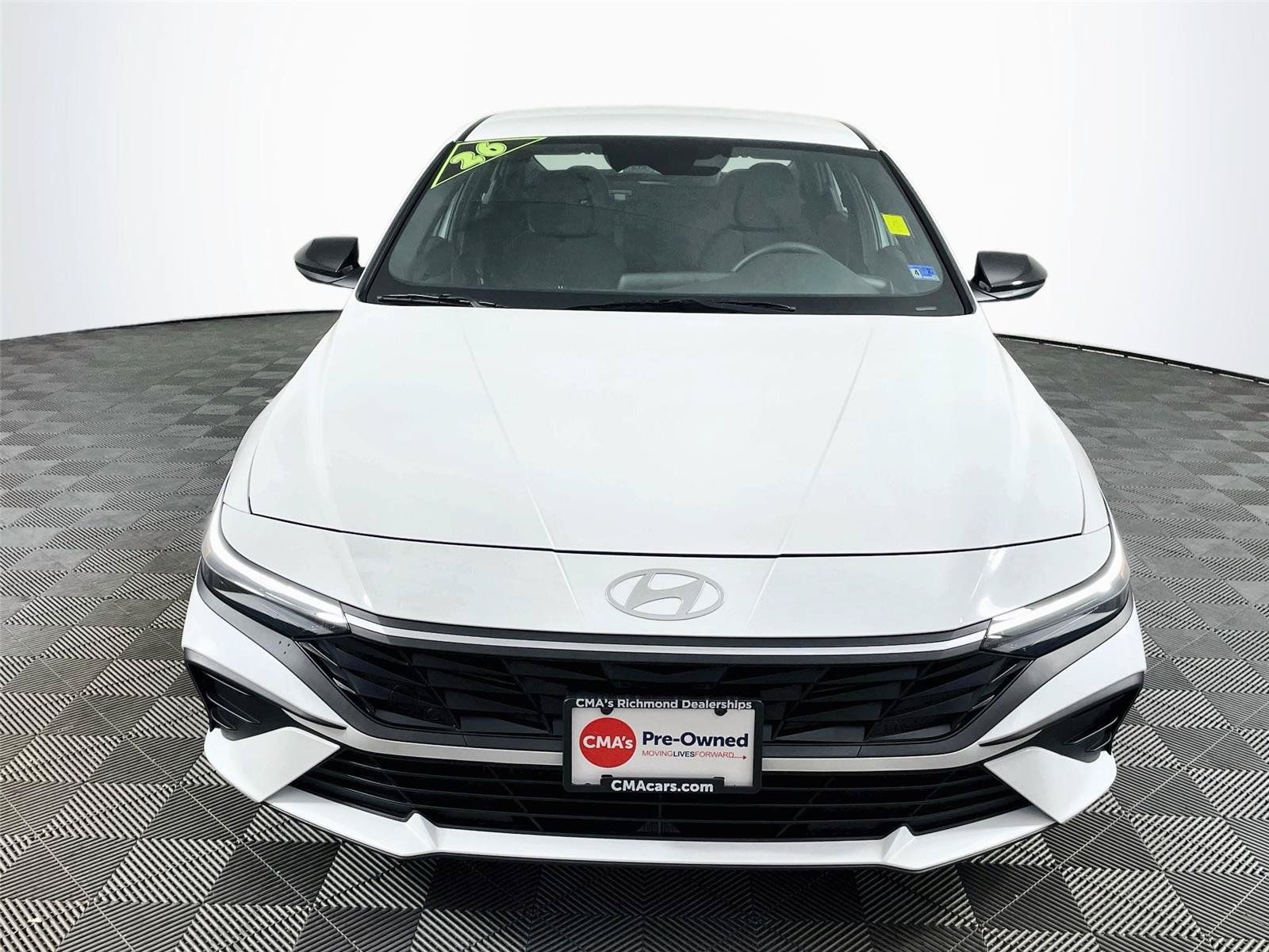 Used 2026 Hyundai Elantra SEL FWD image 2