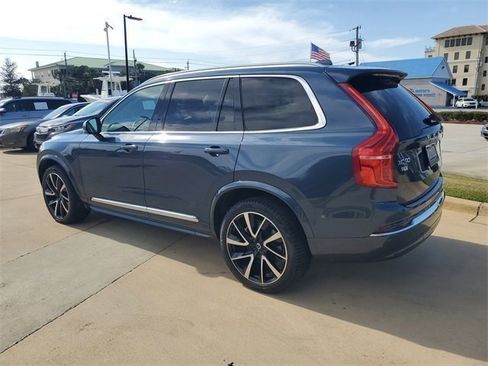 Used 2023 Volvo XC90 B5 Plus w/ Protection Package Premier image 3