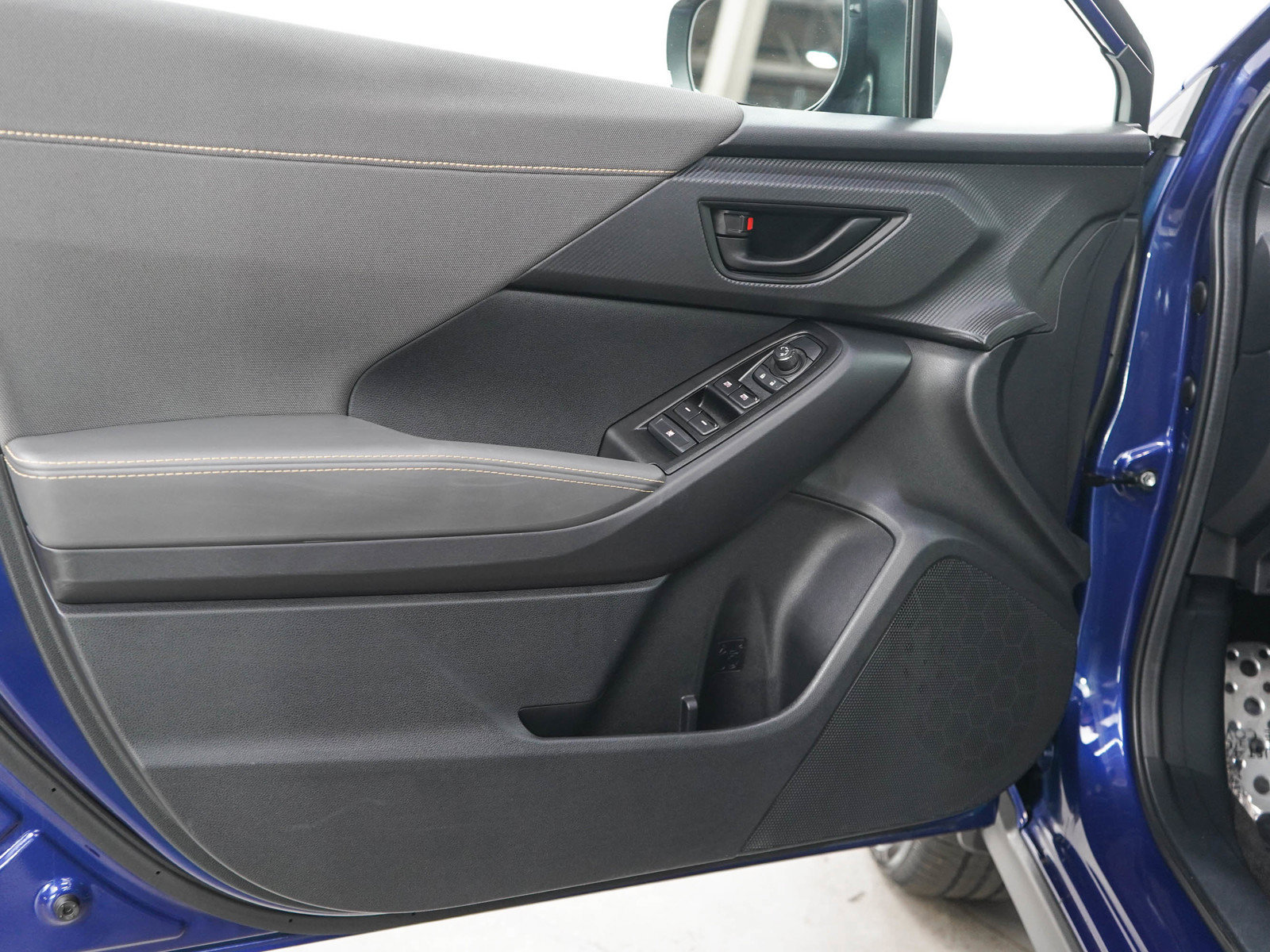 Used 2024 Subaru Crosstrek 2.5i Sport AWD/4WD image 18