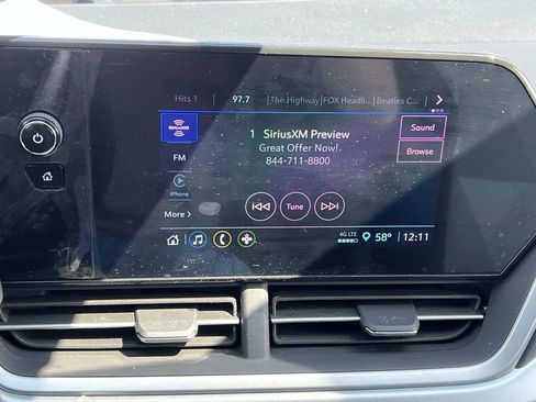 Used 2024 Chevrolet Trax RS w/ Driver Confidence Package image 18