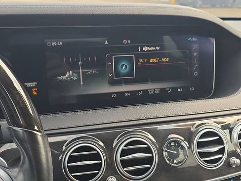 Used 2020 Mercedes-Benz S 560 4MATIC Sedan image 16