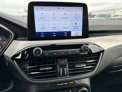 Certified 2022 Ford Escape SE w/ SE Sport Appearance Package image 29