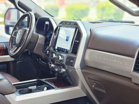 Used 2022 Ford F250 King Ranch w/ Chrome Package AWD/4WD image 13