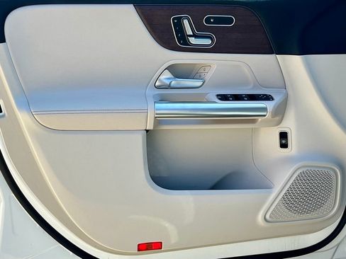 Certified 2023 Mercedes-Benz GLA 250 4MATIC image 41