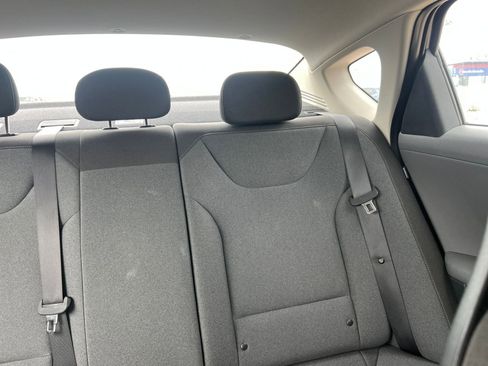Used 2025 Kia K4 LXS FWD image 37