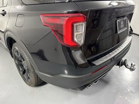 Used 2020 Ford Explorer ST w/ ST Street Pack AWD/4WD image 32