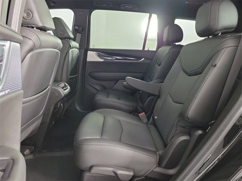 Certified 2024 Cadillac XT6 Premium Luxury w/ Technology Package image 12