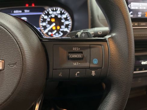 Used 2023 Nissan Rogue SV AWD/4WD image 20