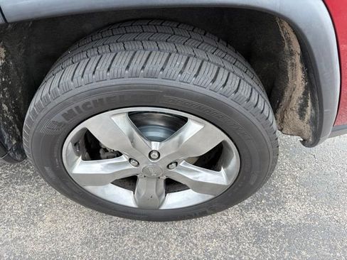 Used 2012 Jeep Grand Cherokee Limited AWD/4WD image 6