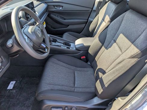 New 2025 Honda Accord SE image 5