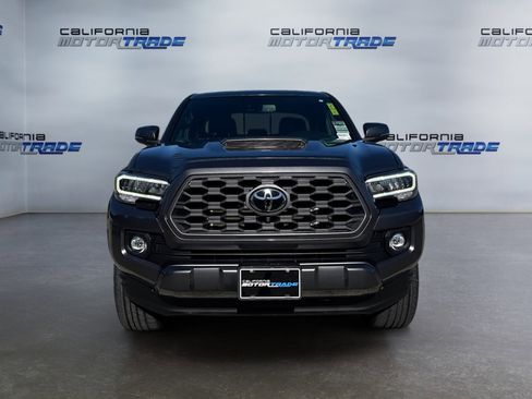Used 2021 Toyota Tacoma TRD Sport w/ TRD Premium Sport Package AWD/4WD image 2