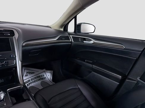 Used 2020 Ford Fusion SEL image 24