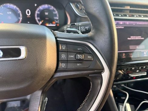 Used 2021 Jeep Grand Cherokee L Limited w/ Luxury Tech Group II AWD/4WD image 7