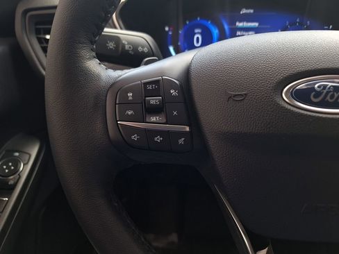 Used 2020 Ford Escape Titanium AWD/4WD image 16