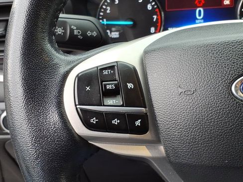 Certified 2022 Ford Explorer XLT w/ Class IV Trailer Tow Package image 18