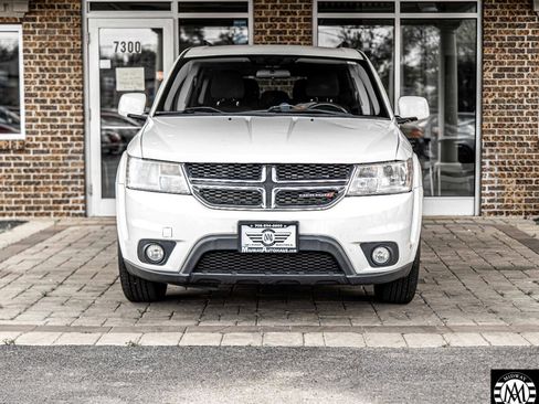 Used 2012 Dodge Journey SXT w/ Sound Group image 2