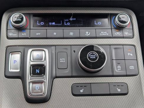 Used 2024 Hyundai Palisade SEL FWD image 20