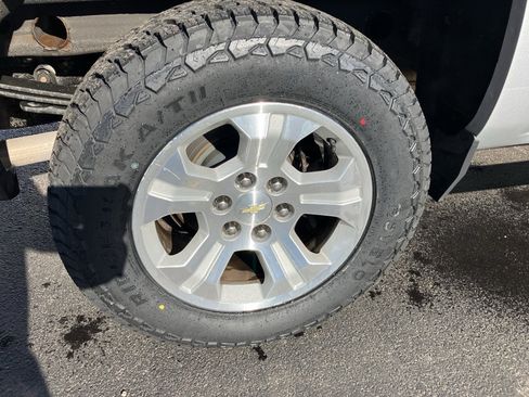 Used 2017 Chevrolet Silverado 1500 LT w/ All Star Edition image 13