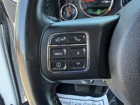 Used 2015 Jeep Wrangler Unlimited Sahara w/ Connectivity Group AWD/4WD image 15