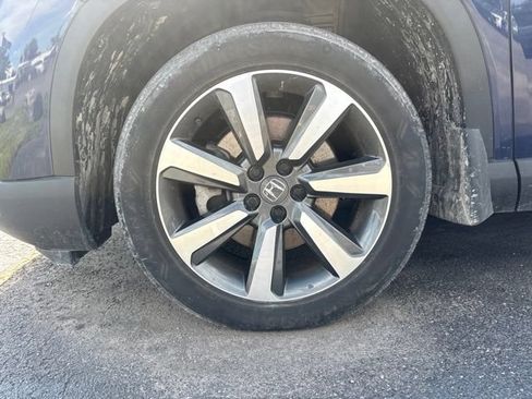 Used 2024 Honda Pilot Touring image 9