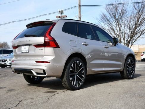 New 2026 Volvo XC60 T8 Ultra w/ Protection Package Premier image 7