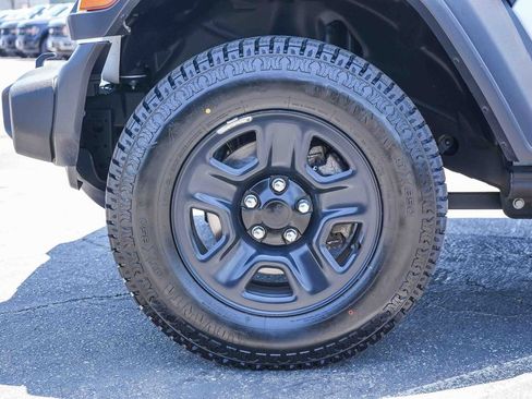 Used 2023 Jeep Wrangler Unlimited Sport AWD/4WD image 14