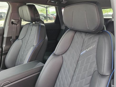 New 2026 Cadillac Optiq V AWD/4WD image 10