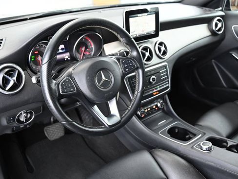 Used 2016 Mercedes-Benz GLA 250 4MATIC image 19