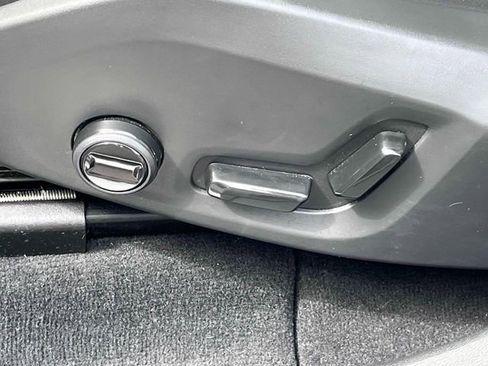 Used 2026 Volvo XC60 B5 Plus w/ Protection Package Premier AWD/4WD image 10