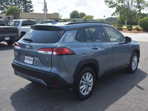 Used 2024 Toyota Corolla Cross LE FWD image 5