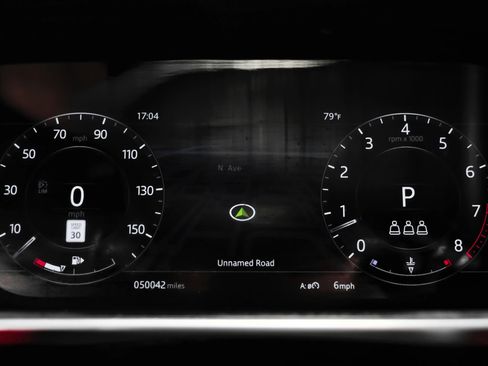 Used 2019 Land Rover Range Rover Sport HST image 19