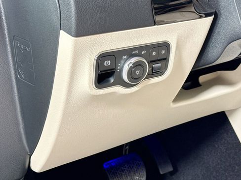 New 2025 Mercedes-Benz GLA 250 image 10