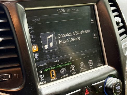 Used 2017 Jeep Grand Cherokee Limited image 14