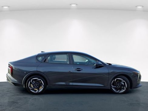 Used 2025 Kia K4 EX image 5