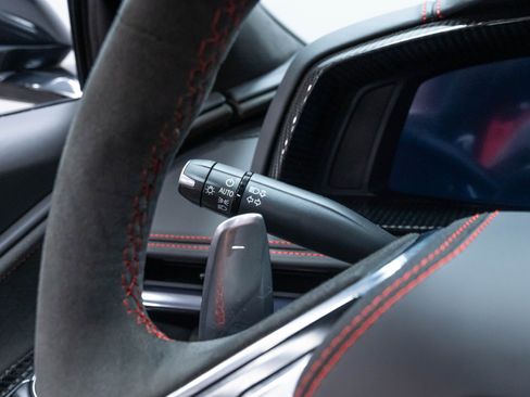 Used 2023 Chevrolet Corvette Stingray Premium Conv w/ Z51 Performance Package RWD image 17
