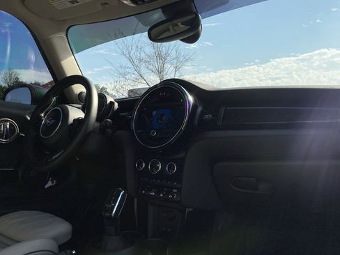 Used 2020 MINI Cooper S image 6